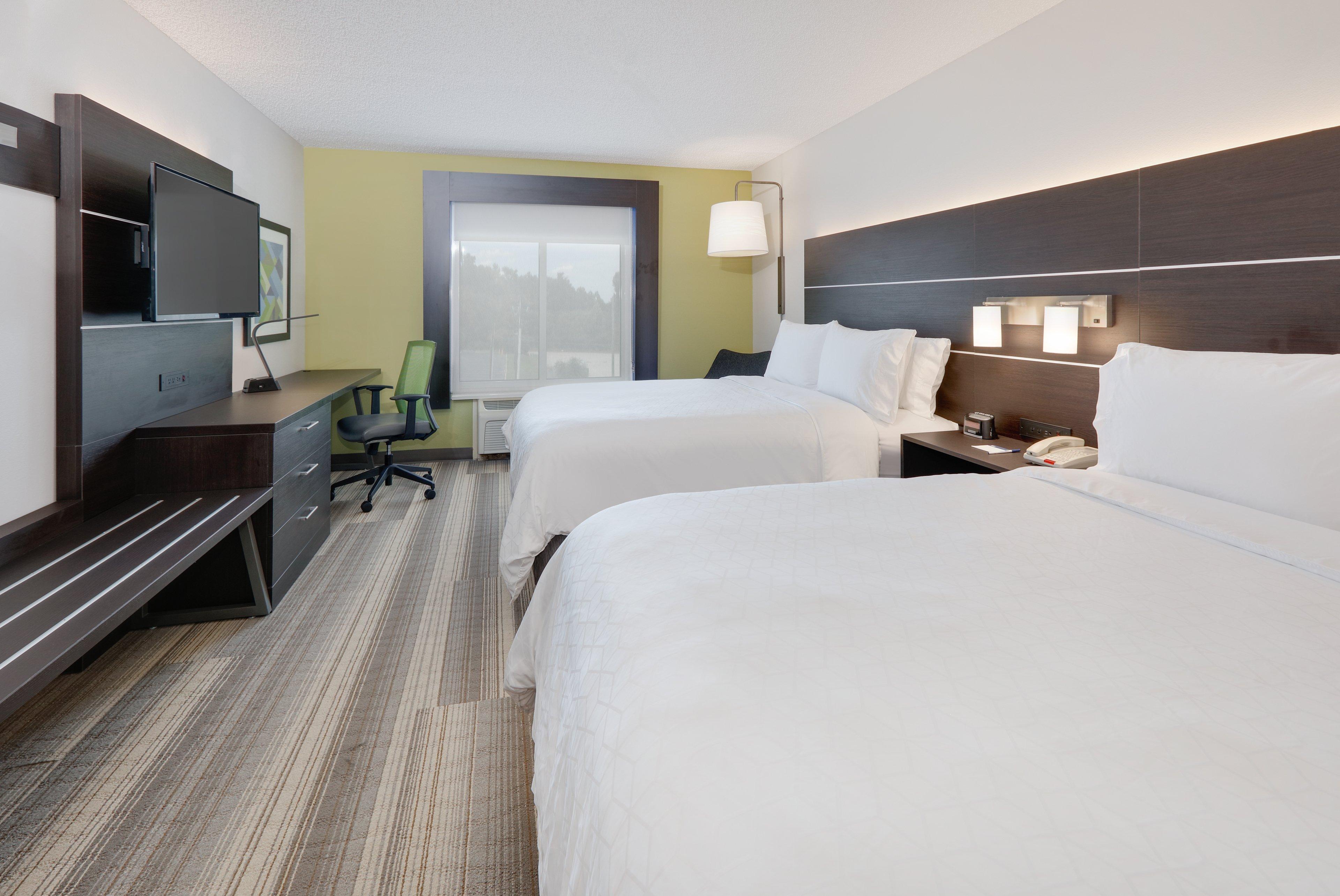 Holiday Inn Express Hotel & Suites Dublin By Ihg Exterior photo